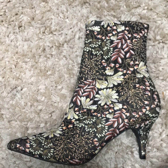 Urban Outfitters Shoes - Floral Heeled Boots